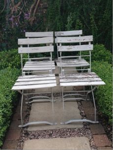 Set of 4 metal chairs �120